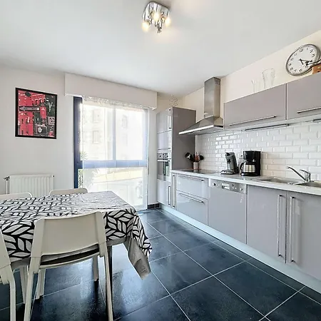 Apartamento Moderne Avec Terrasse Et Parking, Au Cœur De Granville, à Deux Pas De La ! - Fr-1-361-77 Granville