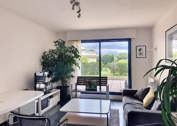 דירה Moderne Avec Terrasse Et Parking, Au Coeur De Granville, A Deux Pas De La ! - Fr-1-361-77