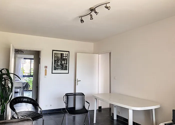 Moderne Avec Terrasse Et Parking, Au Coeur De Granville, A Deux Pas De La ! - Fr-1-361-77 公寓 格朗维尔