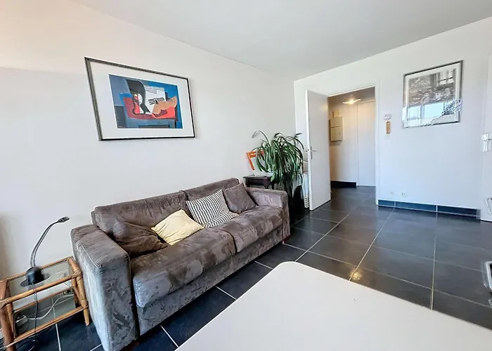 Moderne Avec Terrasse Et Parking, Au Coeur De Granville, A Deux Pas De La ! - Fr-1-361-77 דירה גראנוויל